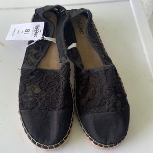 NWT Mossimo black lace espadrilles size 8.5